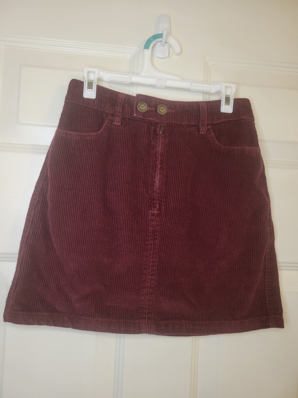 Hollister Corduroy Mini Skirt in Burgundy